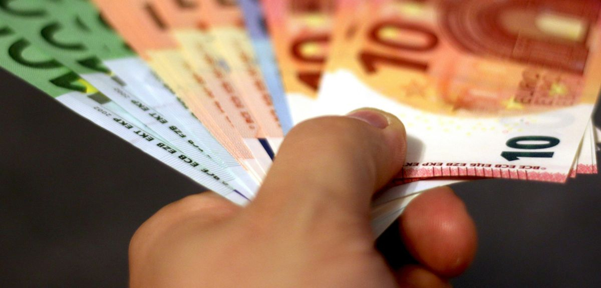 нотариальное оформление дарения денег в Барселоне